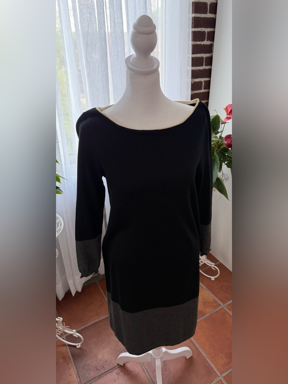 Magaschoni Black Off-Shoulder Sweater with Gray White Accents - Size S